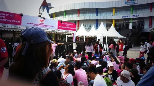 Antrian SONE di MEIS - Ancol Sabtu (14/9) foto: @GG_World1