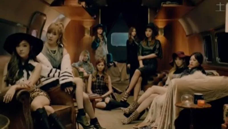 Girls Generation baru saja merilis MV Jepang untuk lagu baru mereka, Divine @allkpop.com