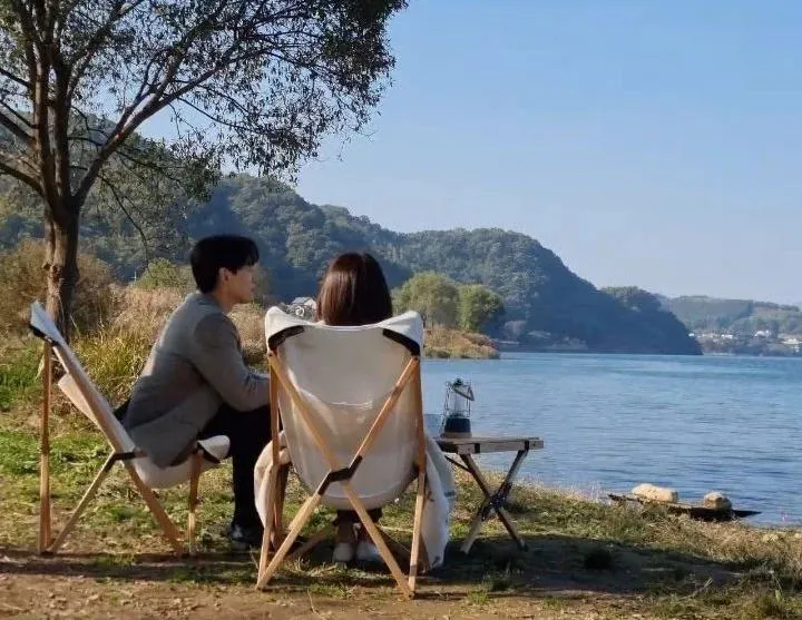 Romansa dalam Cerita GHOST DOCTOR