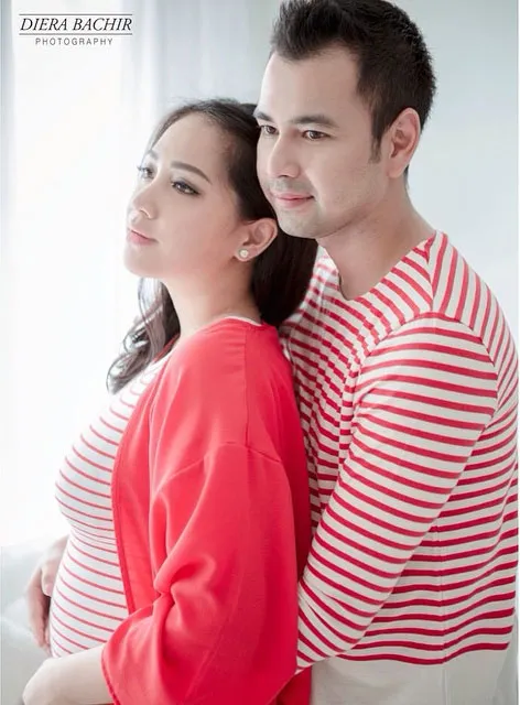 Gigi dan Raffi melakukan pemotretan kehamilan © Instagram/Diera Bachir