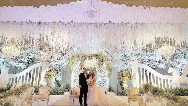 Termasuk Sandra Dewi Ini 5 Pernikahan Fairy Tale Indah 