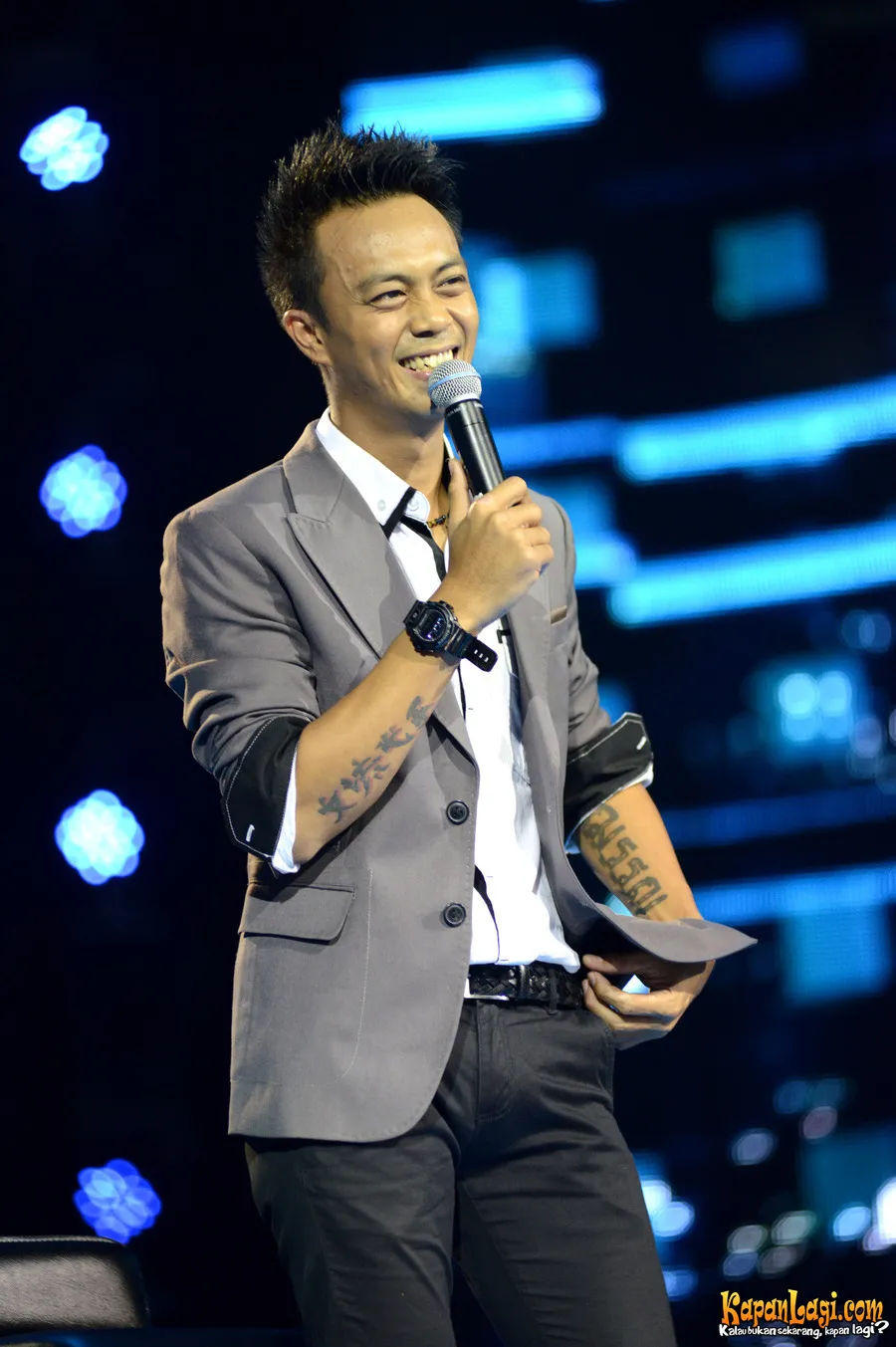 Gio berhasil menebus cincin kawin yang digadaikannya setelah menjadi kontestan Idol.
