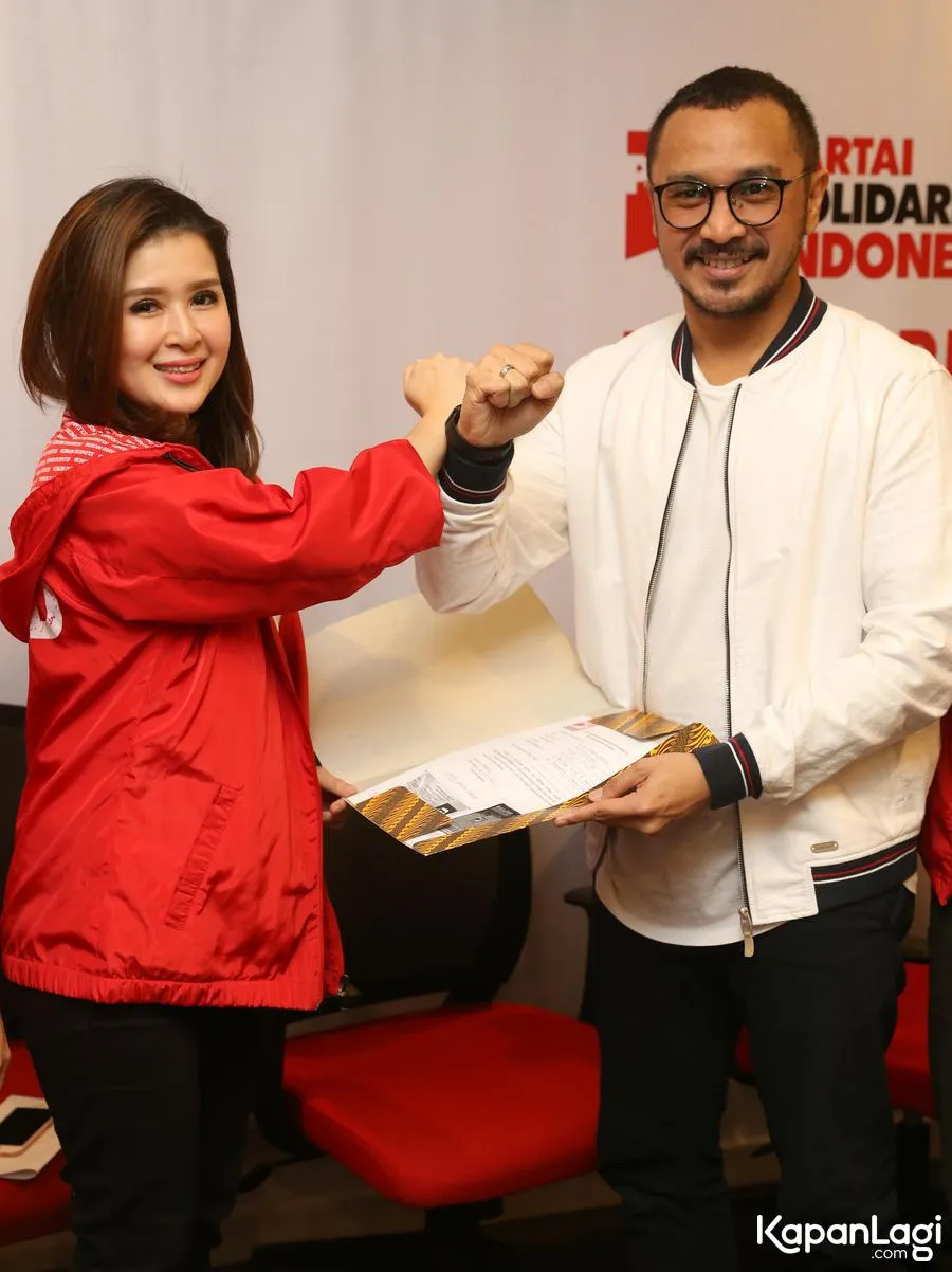 Giring Nidji bergabung dengan Partai Solidaritas Indonesia yang banyak diisi sosok muda. ©KapanLagi.com/Agus Apriyanto