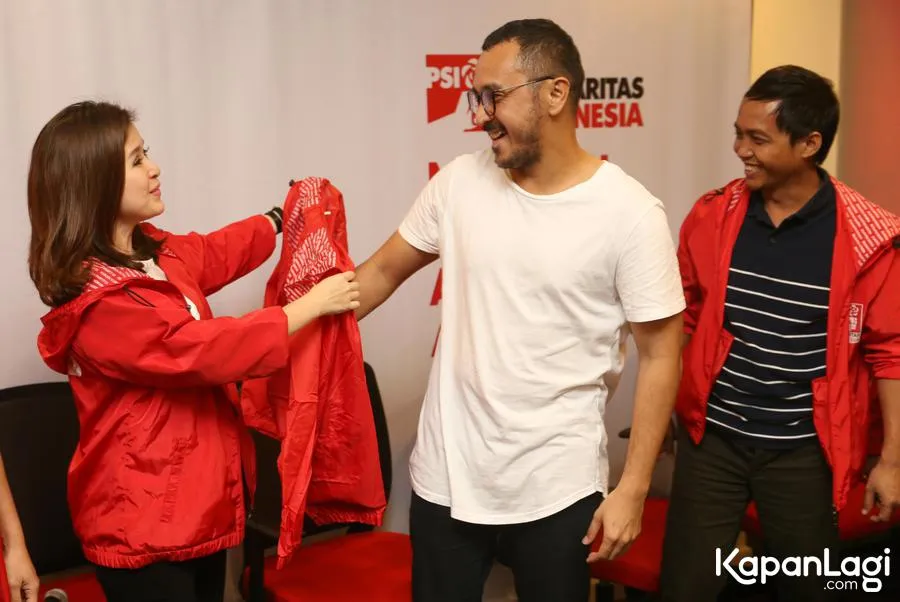 Giring Nidji bergabung dengan partai PSI. ©KapanLagi.com/Agus Apriyanto