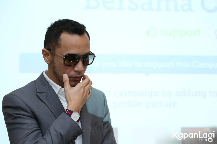 Giring Nidji mengungkap sang istri jadi minderan karena saat kecil jadi korban bullying. ©KapanLagi.com/Agus Apriyanto
