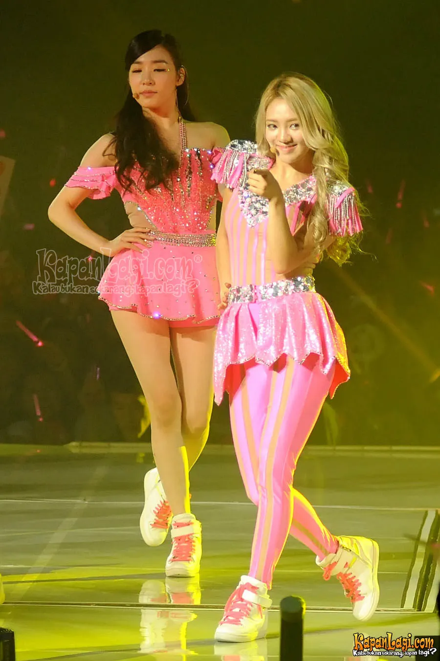 Hyoyeon Girls Generation tampil dalam konser di Indonesia, 14 September 2013