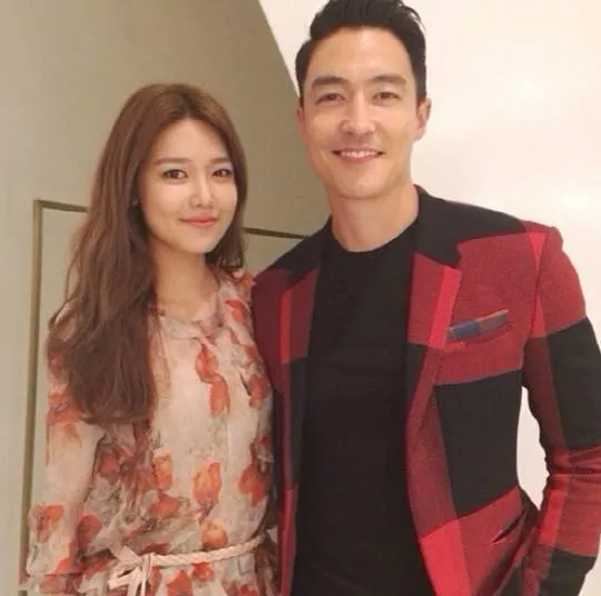 Sooyoung foto bareng Daniel Henney untuk membuat Jessica cemburu @allkpop.com