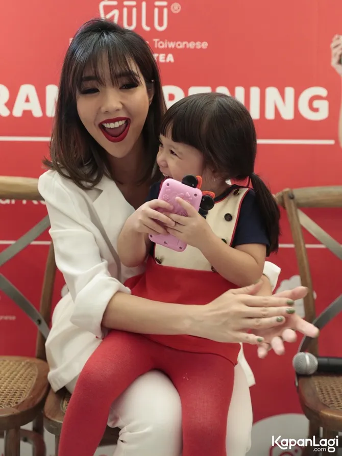 Gisella Anastasia punya cara jitu agar Gempi tak rewel © KapanLagi.com/Muhammad Akrom Sukarya