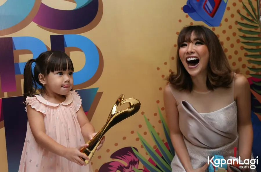 Keluarga Gisel memilih untuk pindah ke rumah yang lebih besar. Cr: KapanLagi.com/Agus Apriyanto