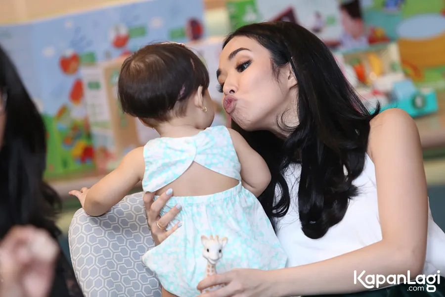 Gempi makin hari makin cerewet dan pengen tahu banyak hal © KapanLagi.com®/Agus Apriyanto