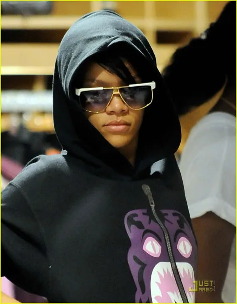 Rihanna foto: justjared.com