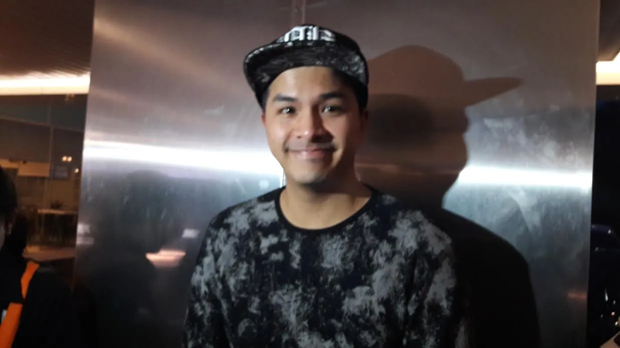 Glenn Alinskie saat memberikan keterangan pasca operasi Chelsea Olivia. ©KapanLagi.com/Fikri Alfi Rosyadi 