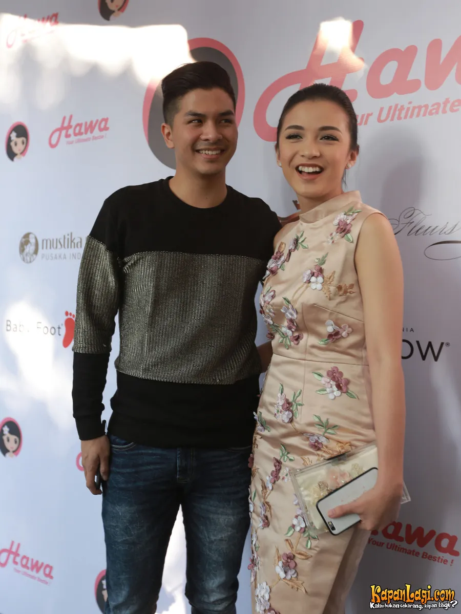 Glenn Alinskie dan Chelsea menikmati manisnya jadi pengantin baru. ©KapanLagi.com/Budy Santoso
