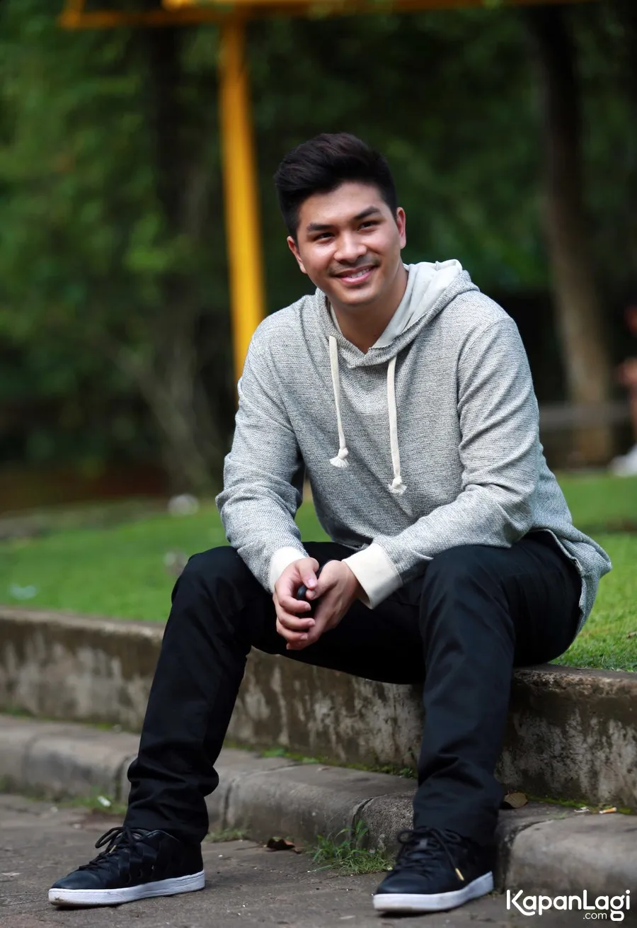 Glenn mengaku tak ada perayaan khusus valentine dengan istrinya. © KapanLagi.com/Muhammad Akrom Sukarya