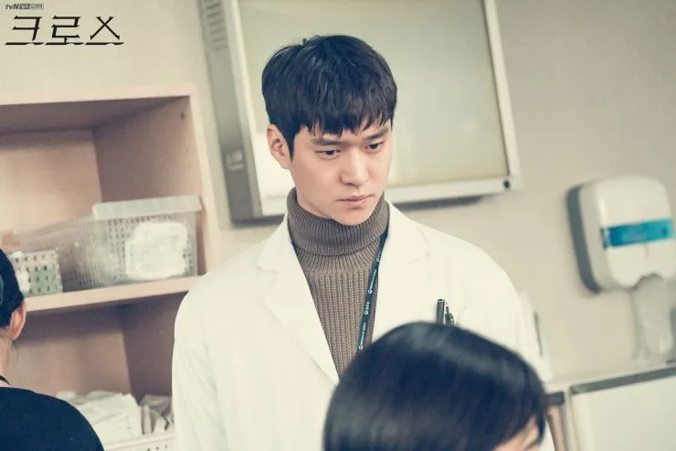Agensi bantah Go Kyung Pyo pacaran © tvN