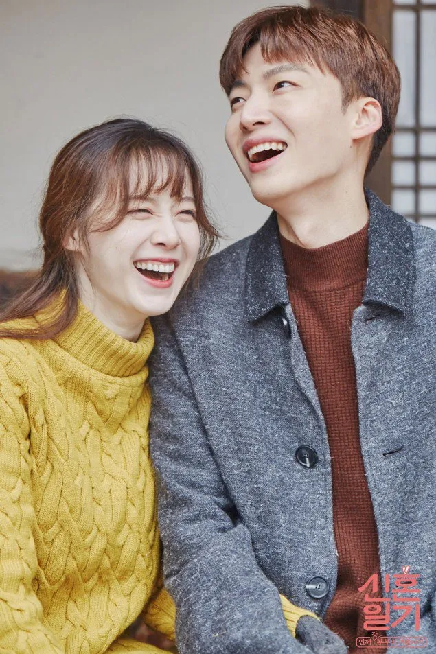 Setelah bertengkar, mereka ngobrol lama © tvN