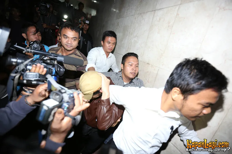 Guntur Bumi tetap berusaha mendapat penangguhan penahanan.