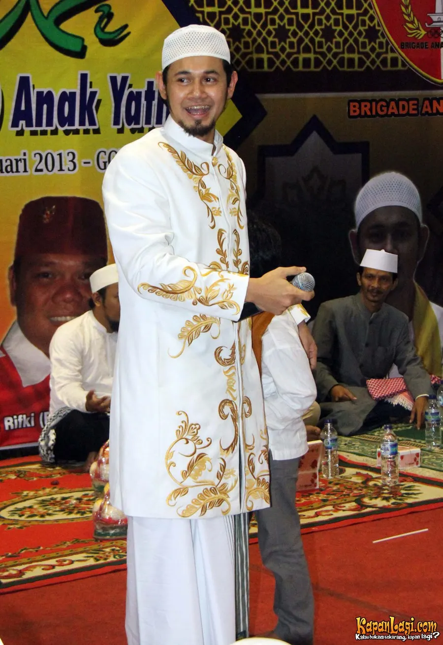 Guntur Bumi mengungkap awal panggilan Ustaz yang diterimanya.