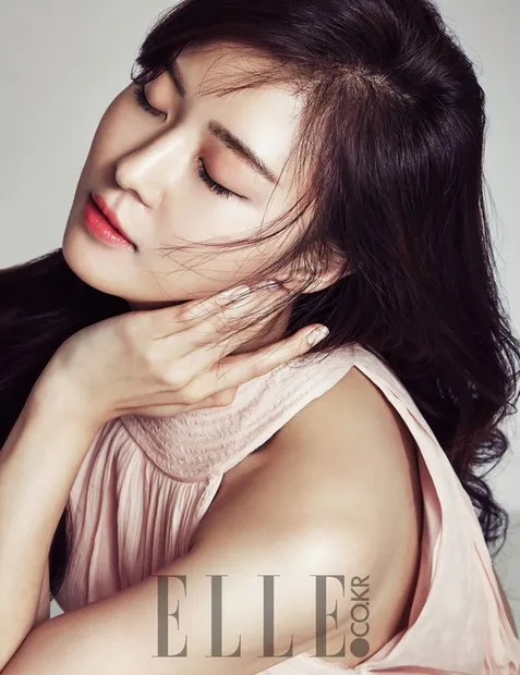 Ha Ji Won akan main drama bergenre medis © Elle