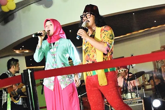 Zee Zee Shahab berikan ucapan selamat ulang tahun untuk Jakarta (credit: instagram.com/zeezeeshahab)