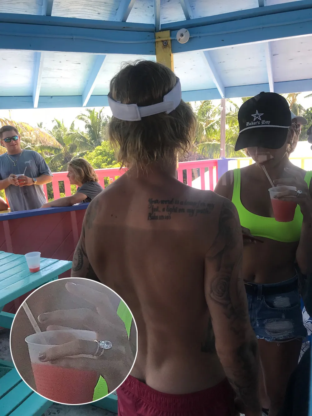Inikah cincin pertunangan Justin & Hailey? © TMZ