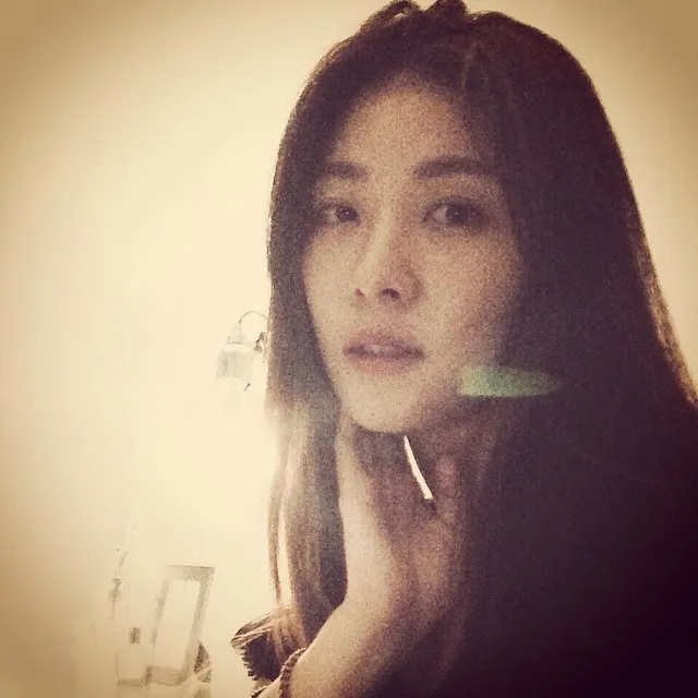 Ha Ji Won, si cantik multi talenta yang ternyata sempat nggak ingin menikah. @hajiwon1023 Instagram
