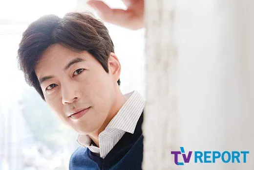 Lee Sang Yoon mengaku ingin main film action bareng Ha Ji Won. © TV Report