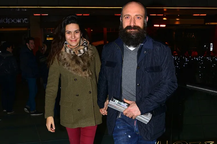 Berguzar bahagia dengan Halit Ergenc. @gazetepress.com