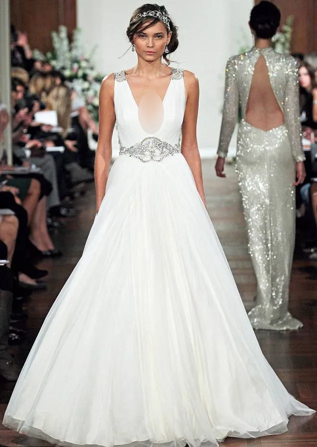 Gaun pengantin Jenny Packham @ dailymail.co.uk