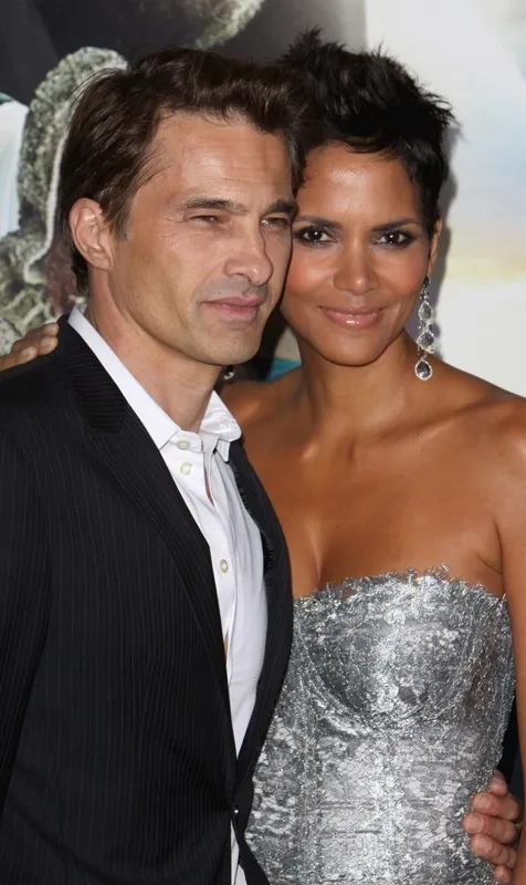 Olivier - Halle @ Istimewa