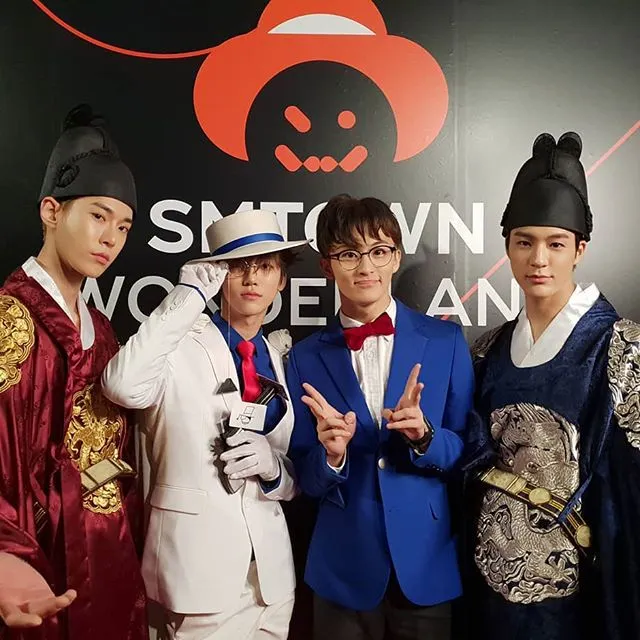 Dari kiri ke kanan: Doyoung, Jaemin, Mark, dan Jeno © SMTOWN