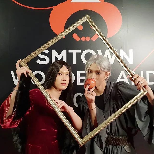 Ten si Monalisa dan Yuta penyihir jahat Š SMTOWN