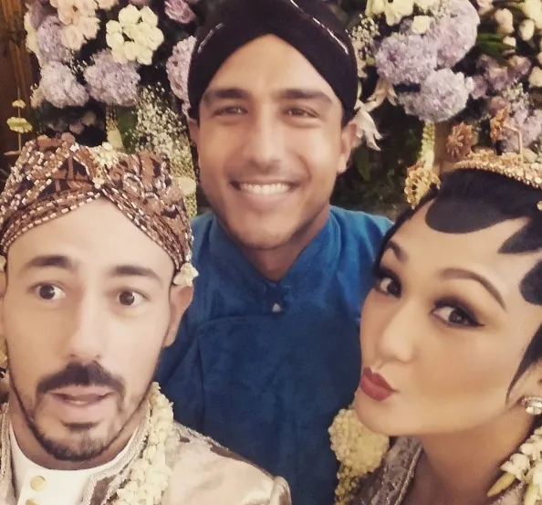 Hamish ganteng pakai blangkon ©instagram/hamishdw