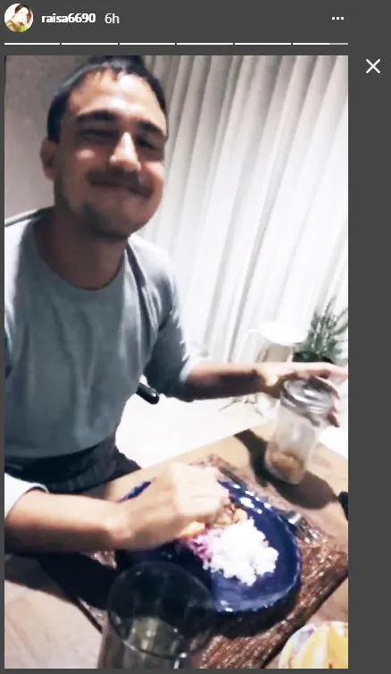 Raisa merekam momen sahur pertama sebagai istri Hamish Daud. © Instagram.com/Raisa6690