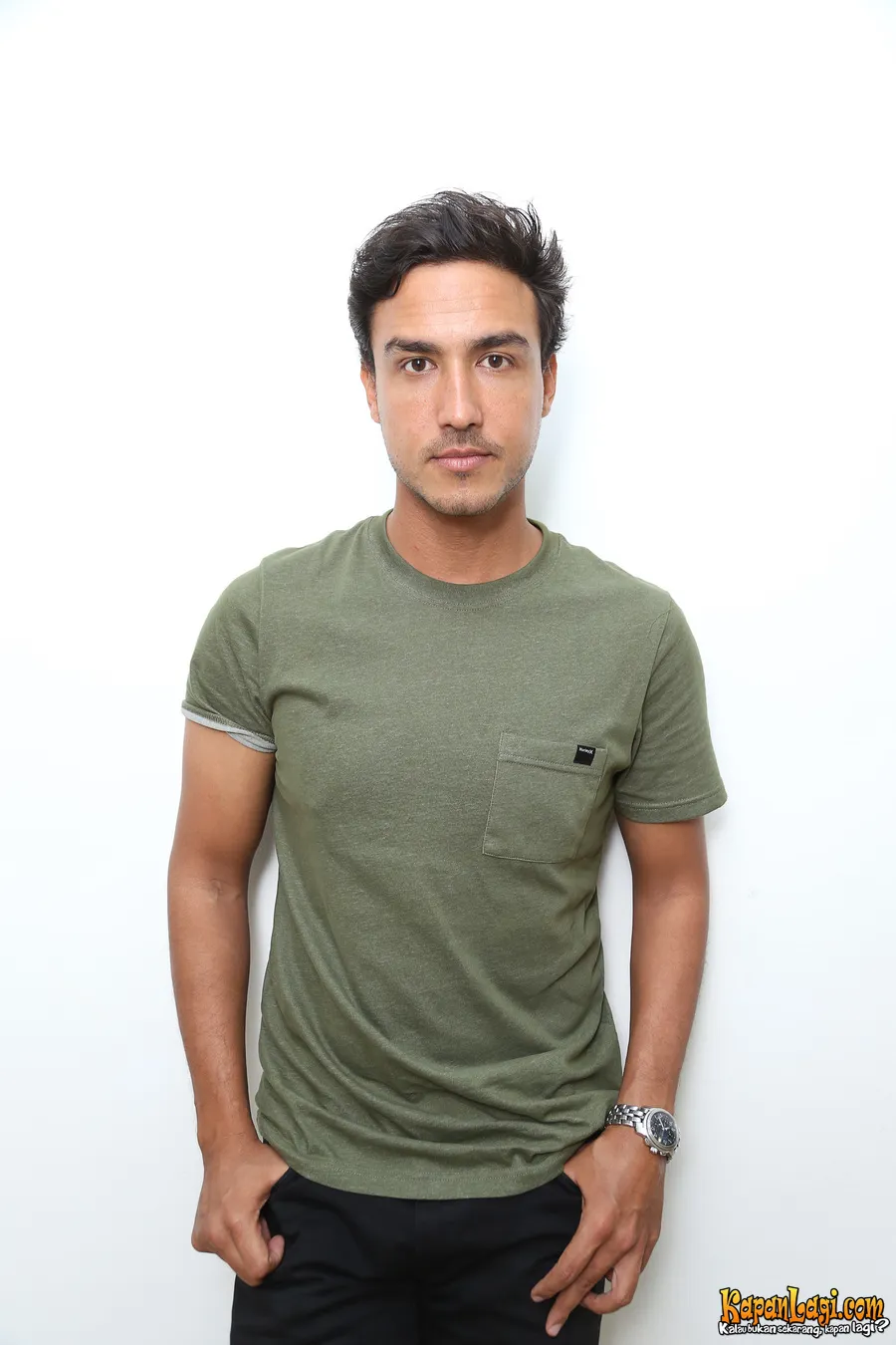 Hamish Daud bergaul dengan para kaum gay untuk mendalami peran. ©KapanLagi.com®