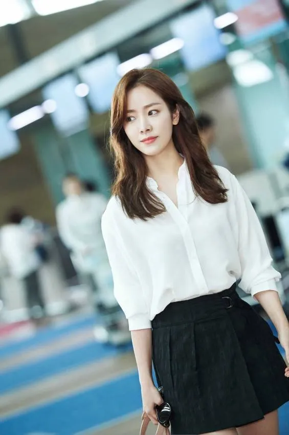 Karena terlalu cantik, netizen bilang Han Ji Min bagai dewi © Instiz