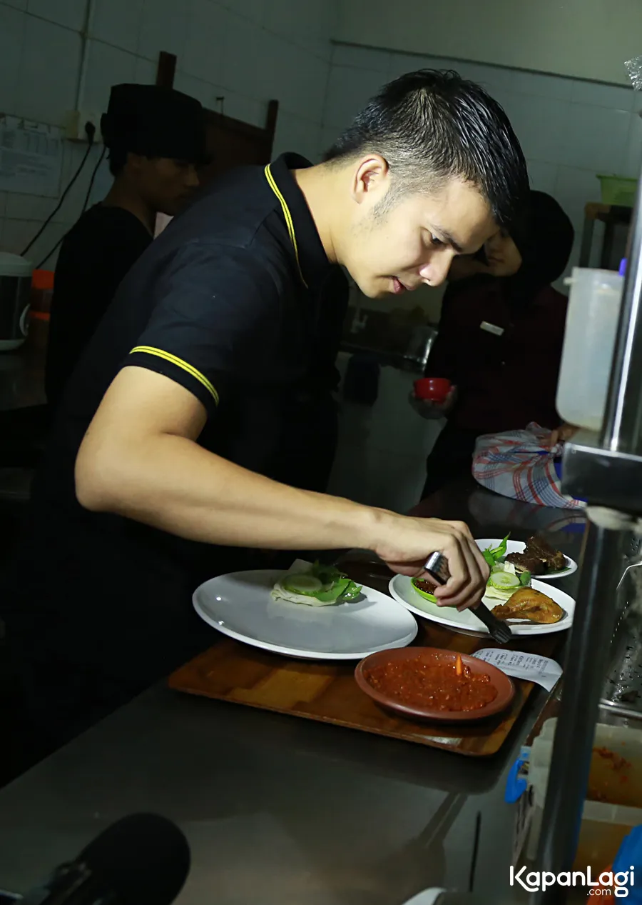 Handika Pratama bisnis kuliner © KapanLagi.com®/Agus Apriyanto