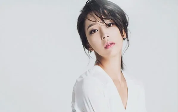 Aktris Han Go Eun umumkan akan menikah pada 30 Agustus. ©soompi.com
