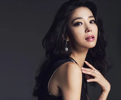 Kabar Han Go Eun menikah masih dibantah pihak agensi. ©soompi.com