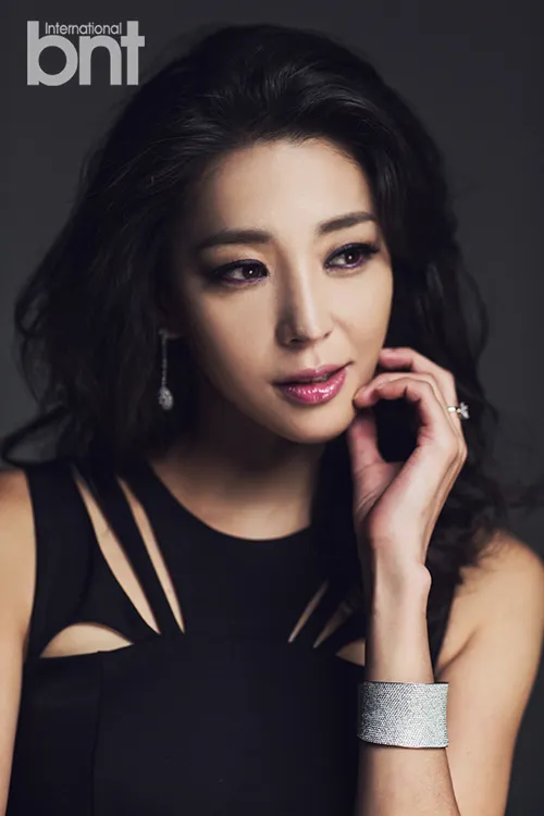 Sudah 40 tahun, Han Go Eun belum ada rencana menikah di waktu dekat. ©bnt internasional