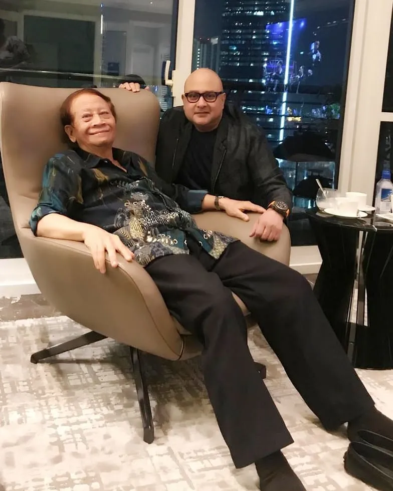 Harjono Sigit bersama sang mantu baru, Irwan Mussry / Credit: Instagram - harjonosigit