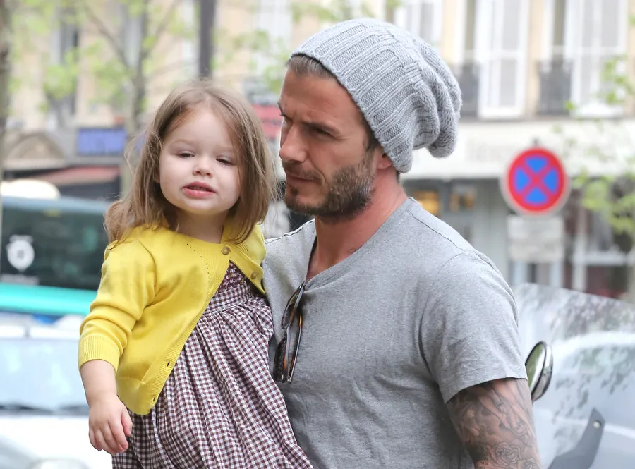 Harper Seven Beckham bilang ayahnya chubby © Splashnews.com