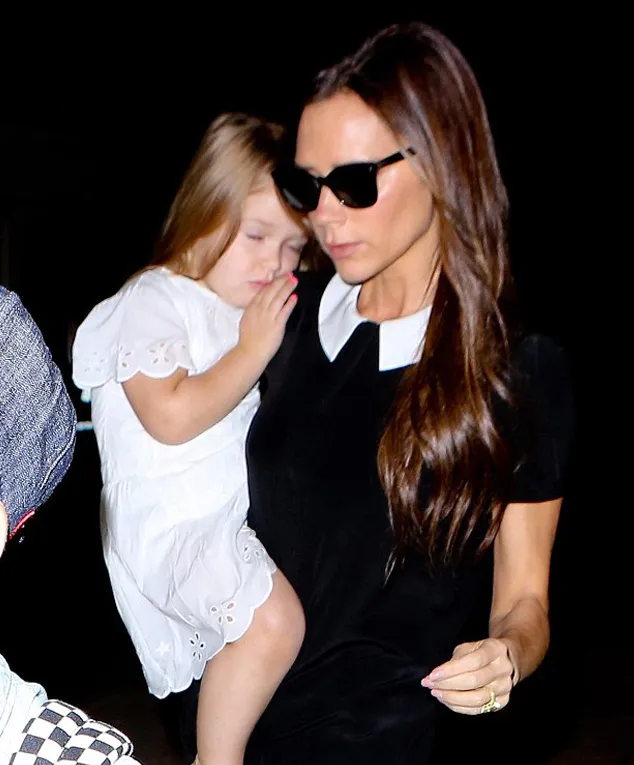 Manisnya Harper saat tertidur @ dailymail.co.uk