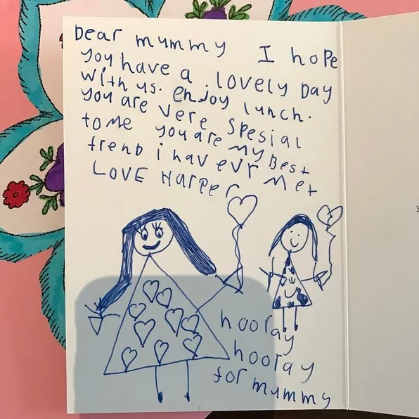 Surat manis dari Harper untuk Victoria © instagram.com/victoriabeckham