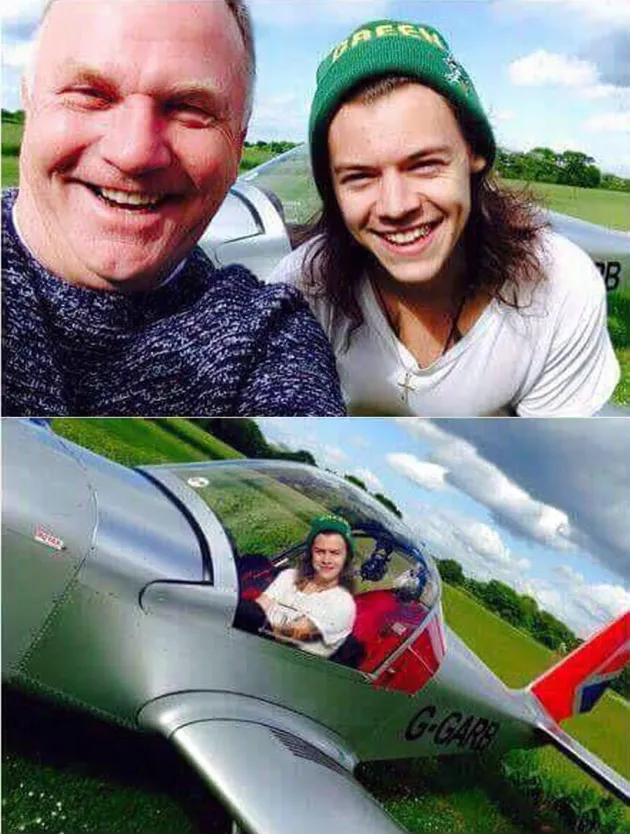 Harry Styles © Mirror