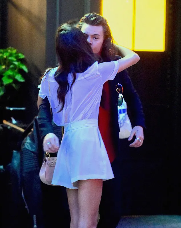Harry dan Sara tertangkap tidur sehotel ©splashnews.com