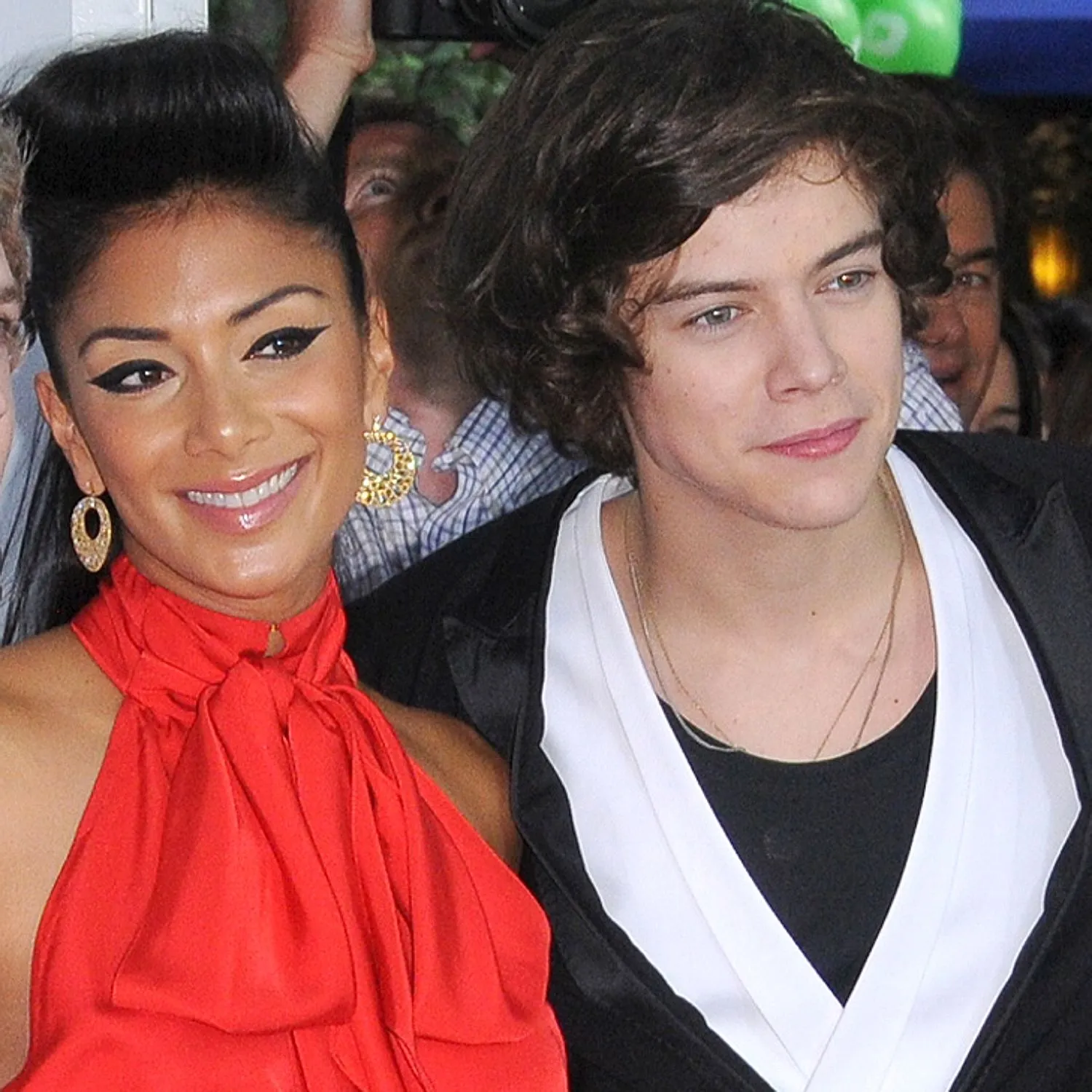 Harry dan Nicole sudah dekat sejak X Factor 2013 © thesun.co.uk