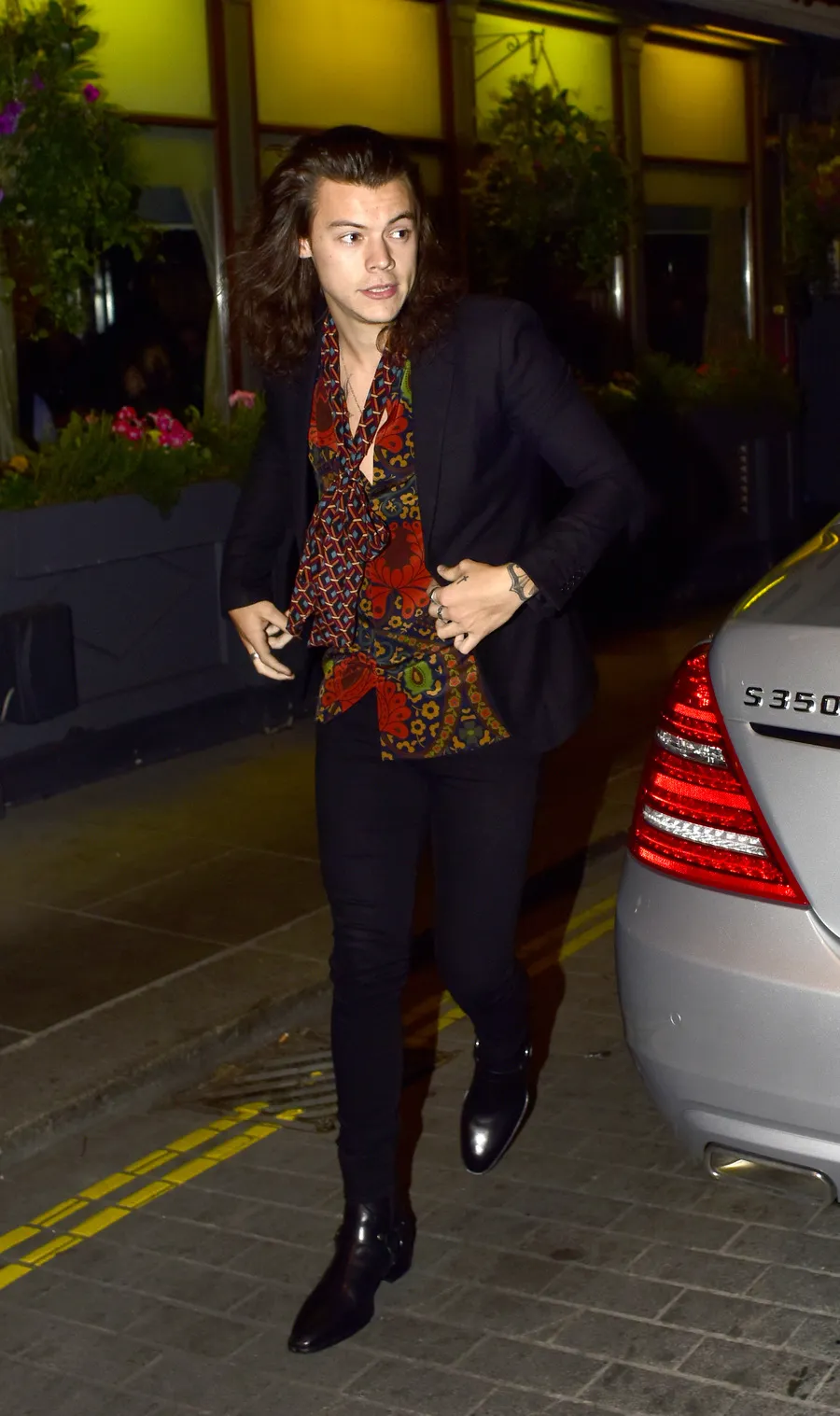 Harry Styles dikabarkan menghibur Perrie Edwards © Splashnews
