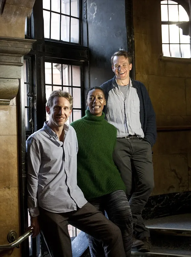 Dari kiri ke kanan: Paul Thornley pemeran Ron, Noma Dumezweni sebagai Hermione, dan Jamie Parker yang akan menjadi Harry Potter © dailymail.co.uk