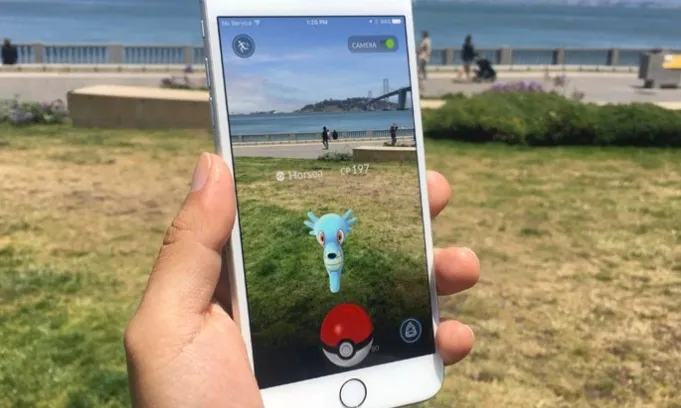 Kamu juga bisa memilih fitur kamera seolah-olah berburu Pokemon asli di dunia
